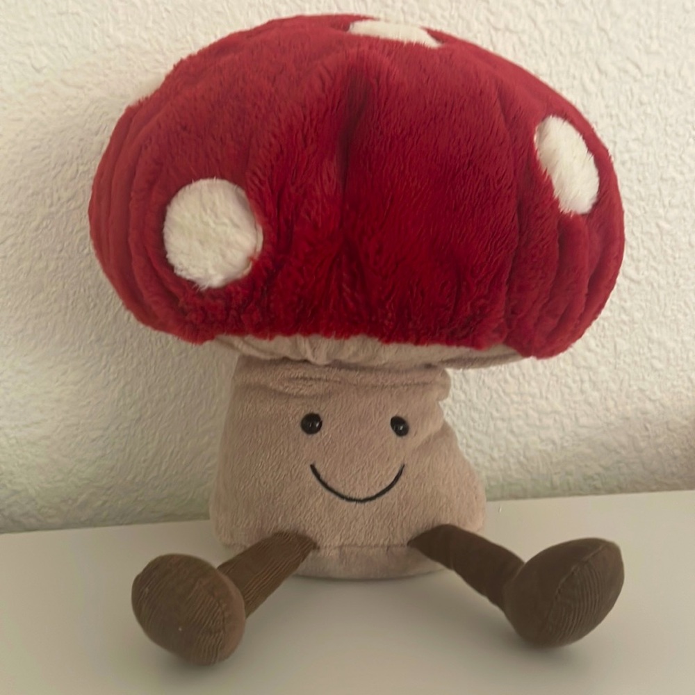 Jellycat Amuseable Mushroom RARE & RETIRED- like new without tags